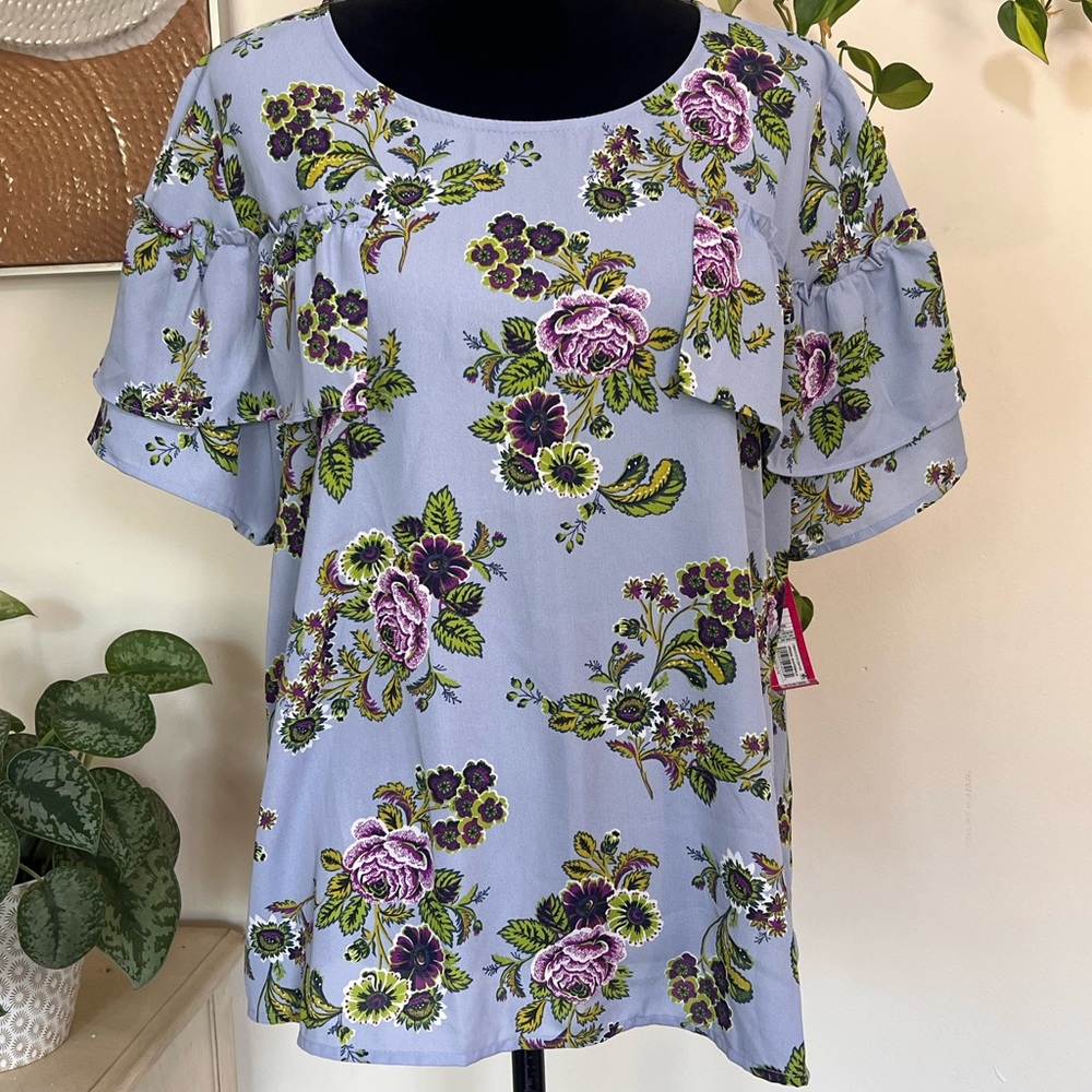 NWT Xhilaration Floral Ruffle Sleeve Blouse
